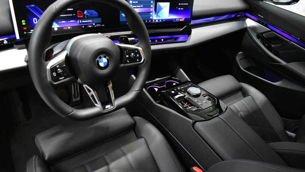 BMW Serii 5, 520