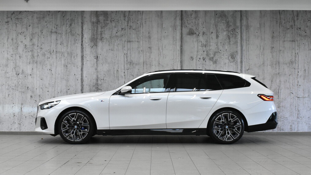 BMW Serii 5, 520