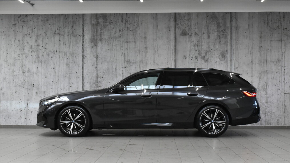 BMW Serii 5, 520