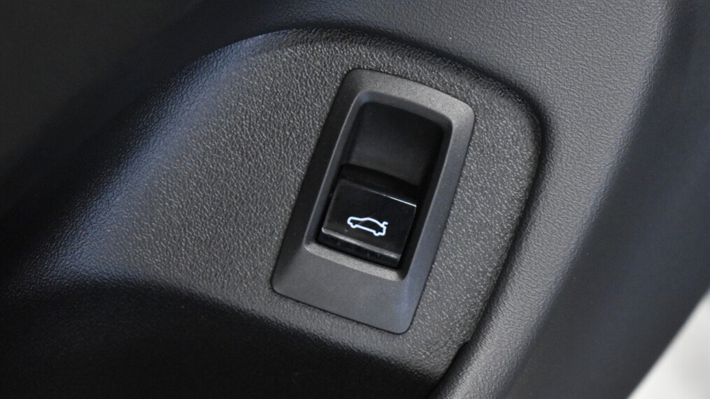 BMW Serii 5, 520