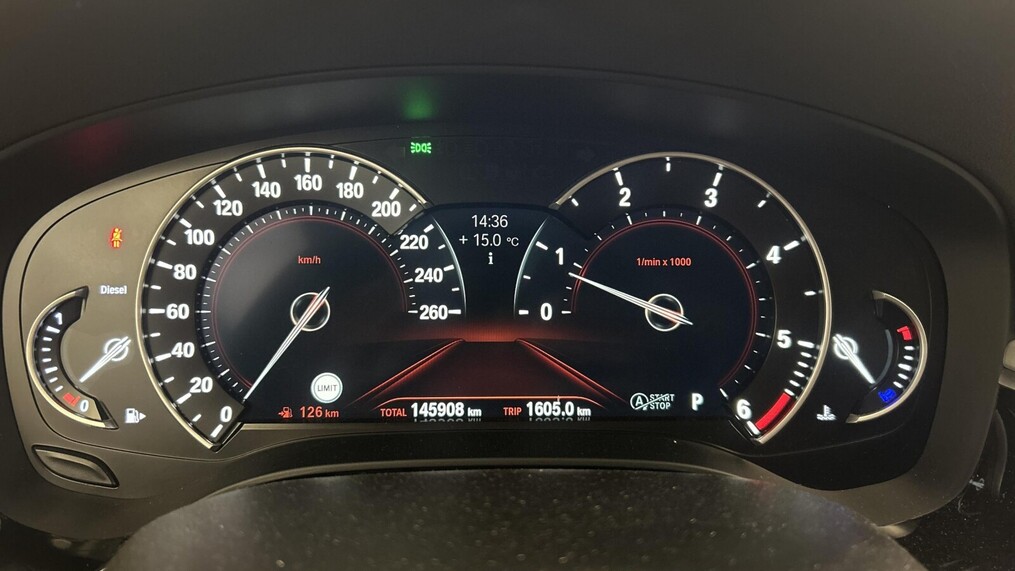 BMW Serii 5, 520