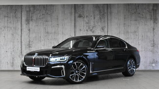 BMW Serii 7, 740