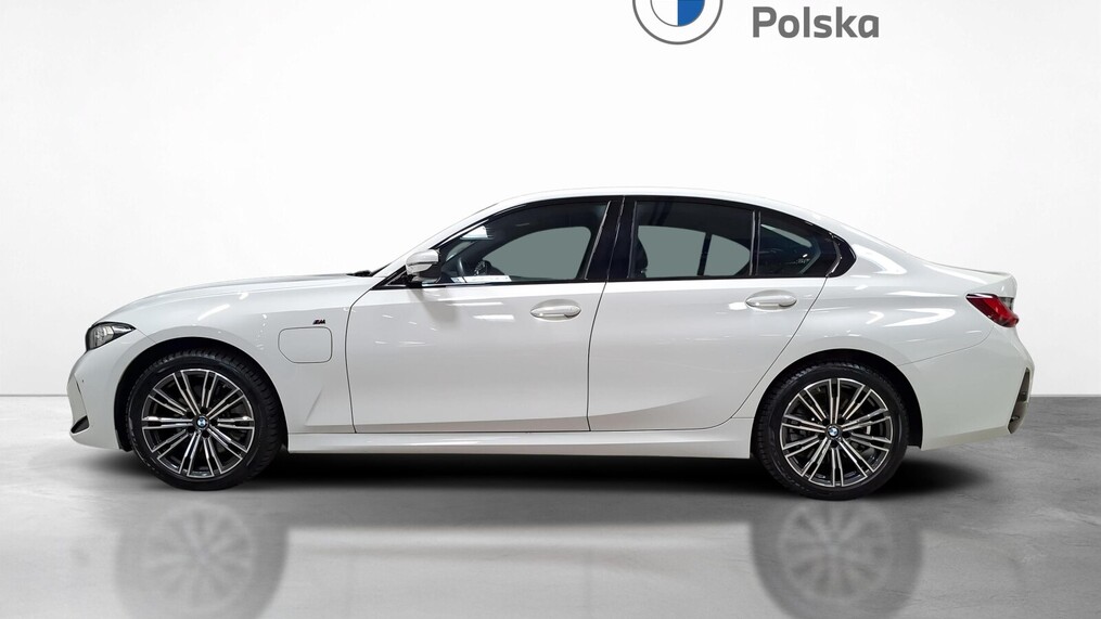 BMW Serii 3, 330
