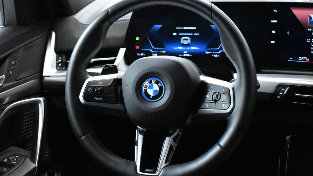 BMW iX2