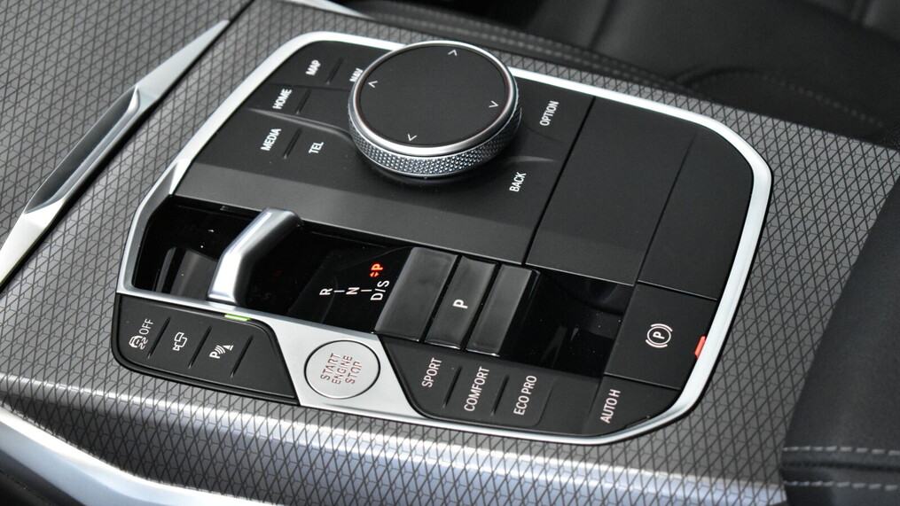 BMW Serii 3, 340