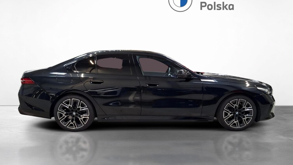 BMW Serii 5, 520