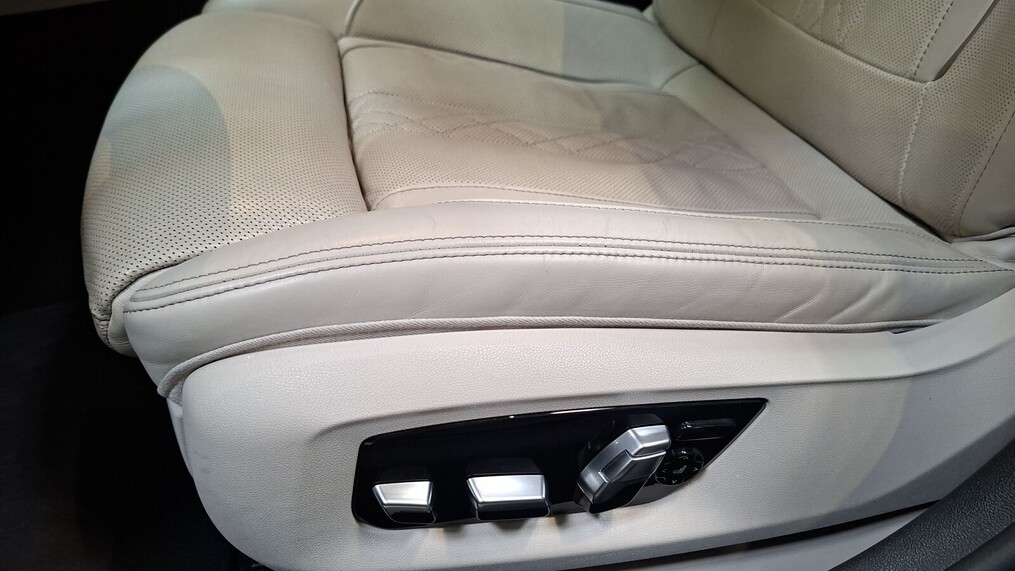 BMW Serii 5, 530