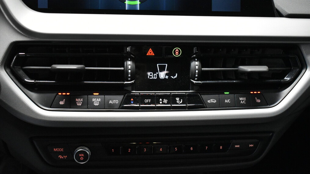 BMW Serii 1, 118