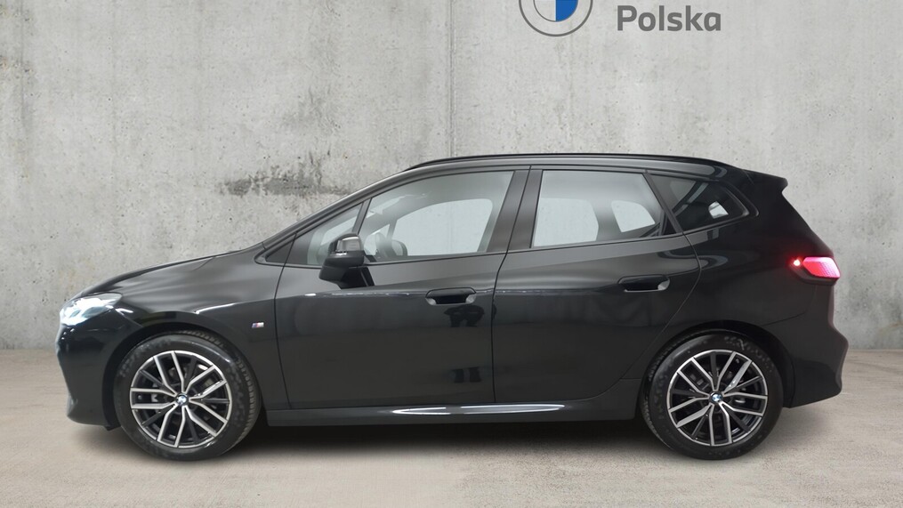 BMW Serii 2, 218