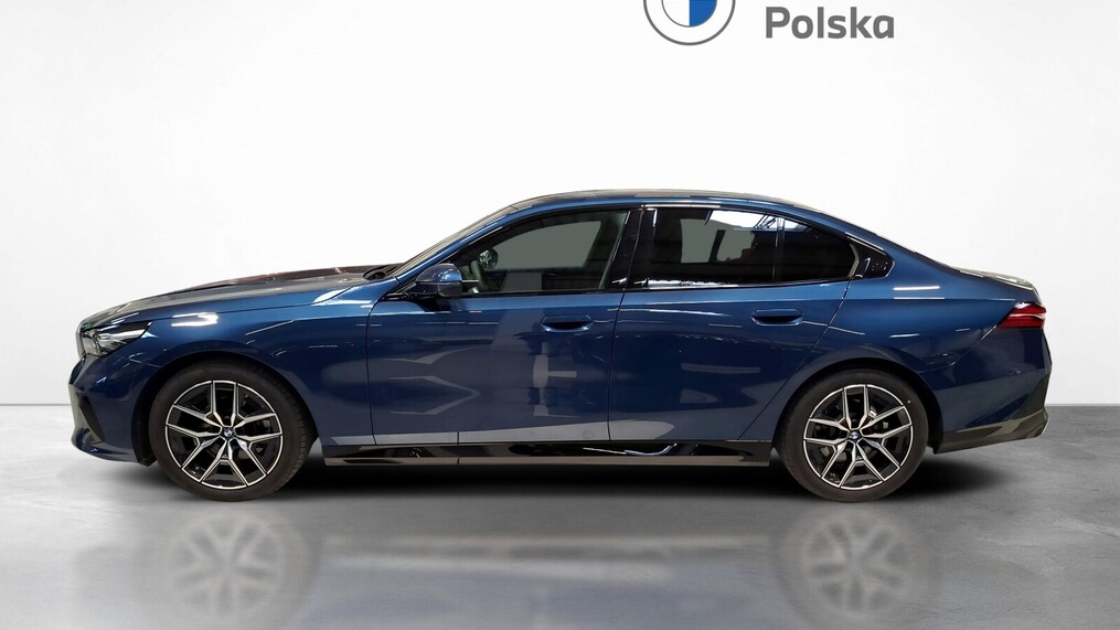 BMW Serii 5, 520