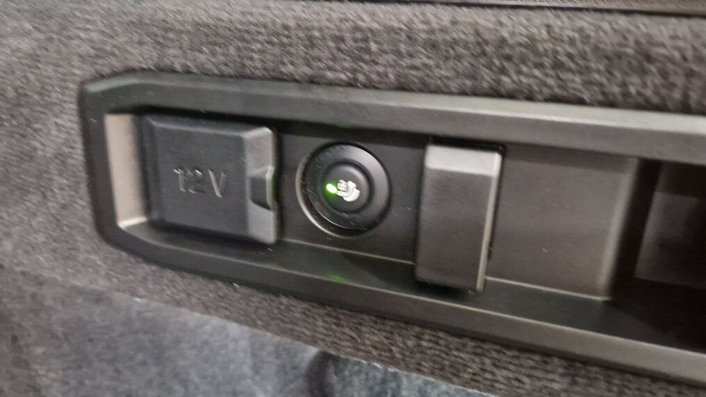 BMW Serii 5, 520