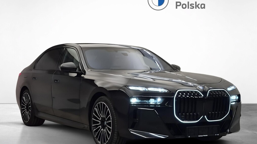BMW Serii 7, 740