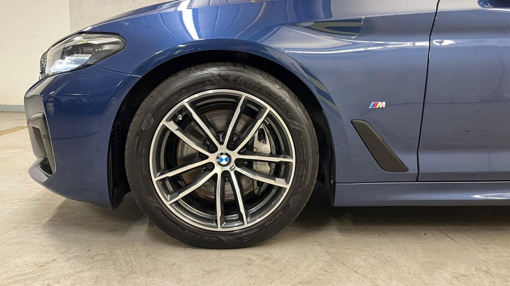 BMW Serii 5, 530