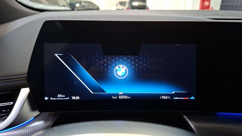 BMW Serii 2, 218