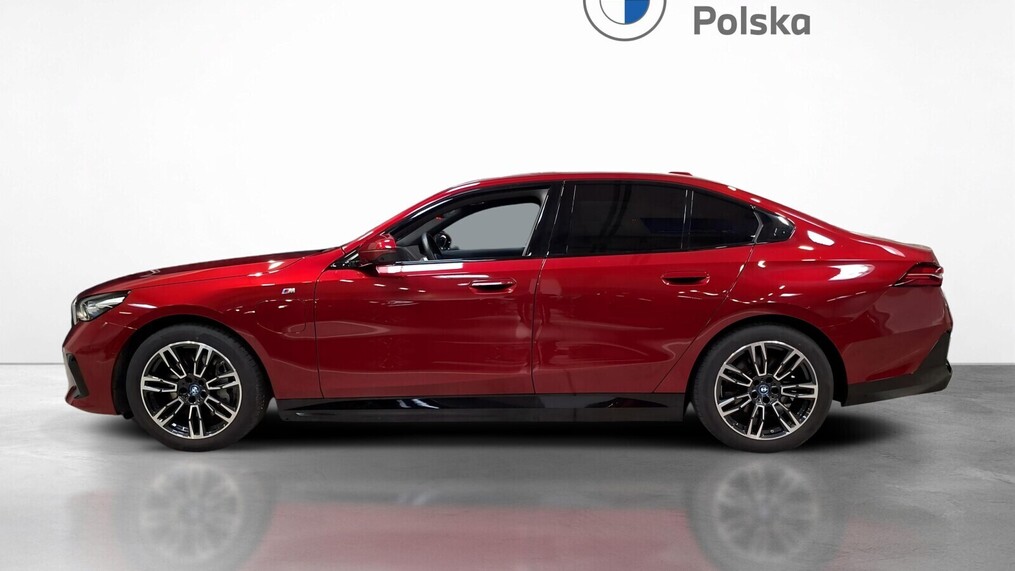 BMW Serii 5, 550