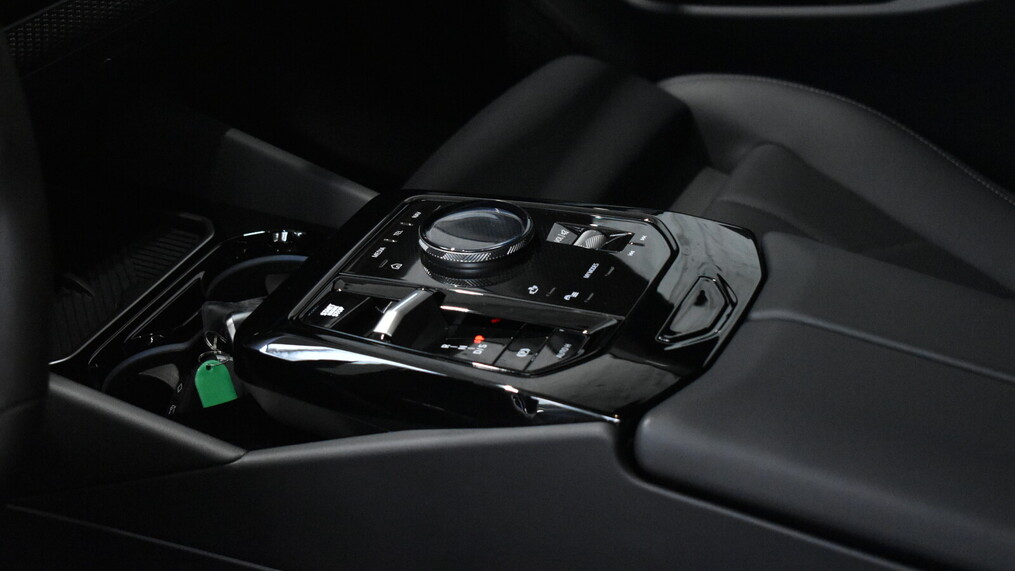 BMW Serii 5, 540