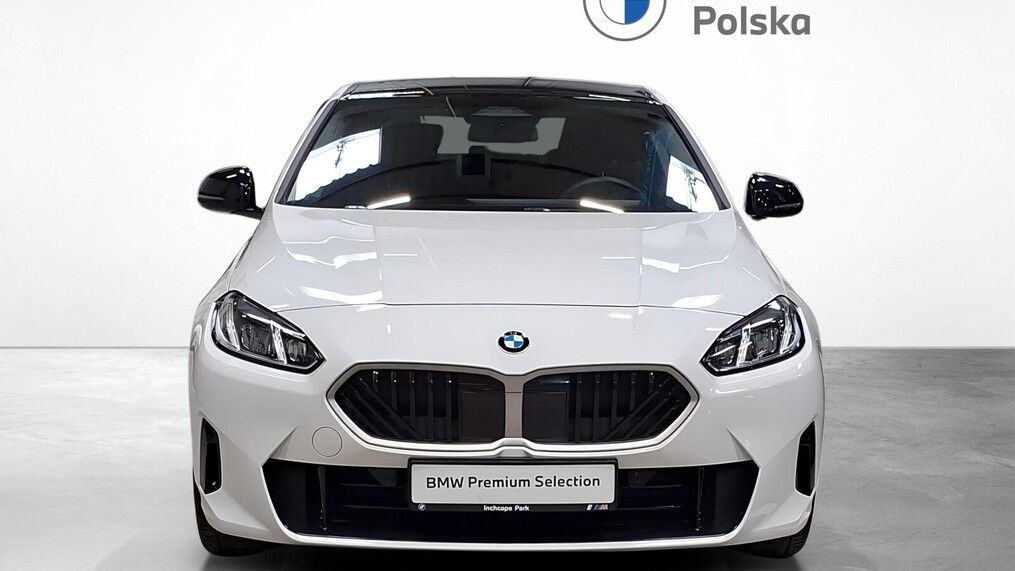BMW Serii 2, 218