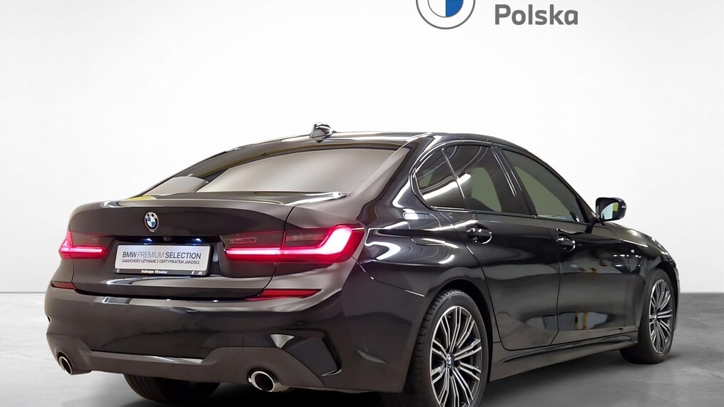 BMW Serii 3, 320