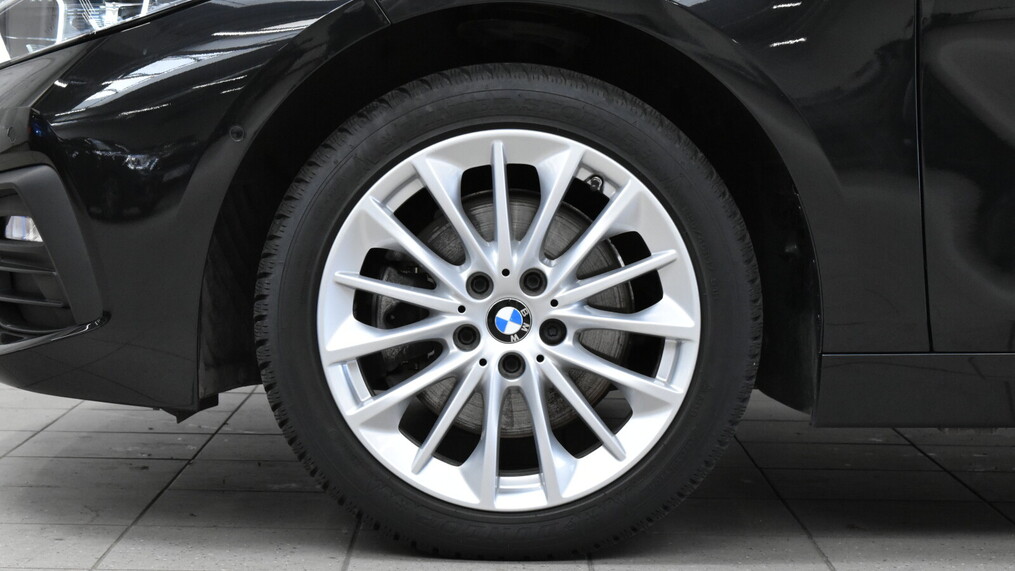 BMW Serii 1, 118