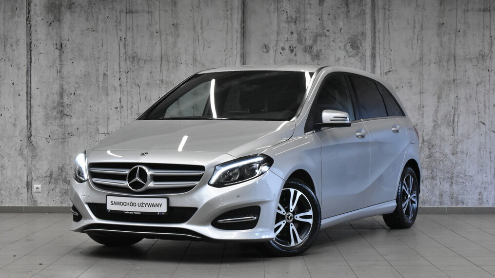Mercedes-Benz B 180