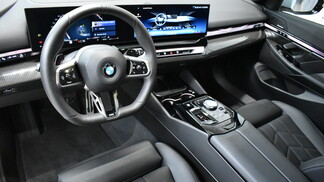 BMW Serii 5, 520