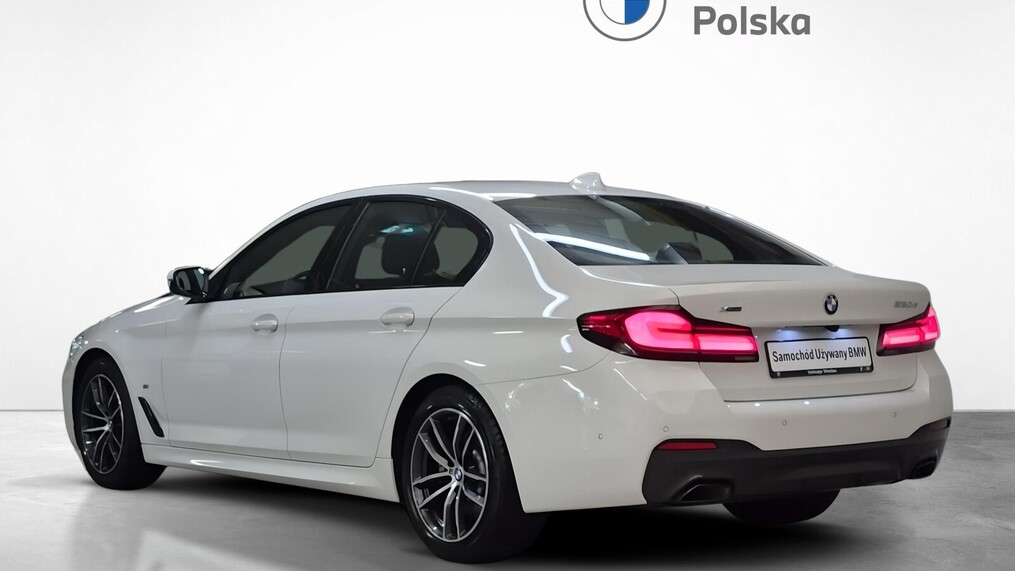 BMW Serii 5, 520