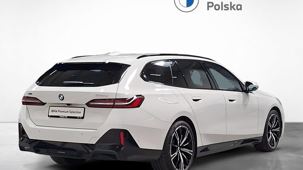 BMW Serii 5, 520