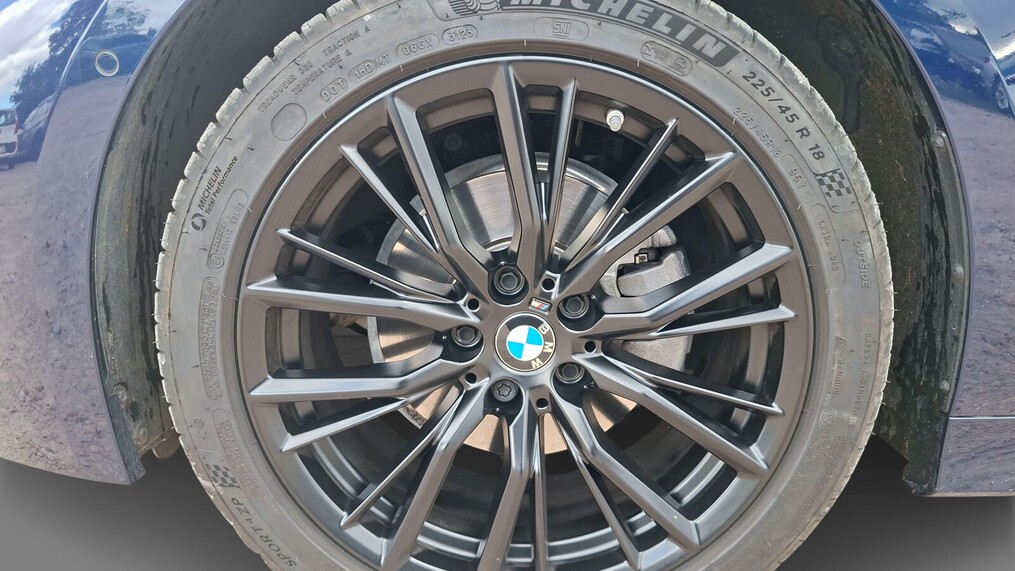 BMW Serii 3, 320