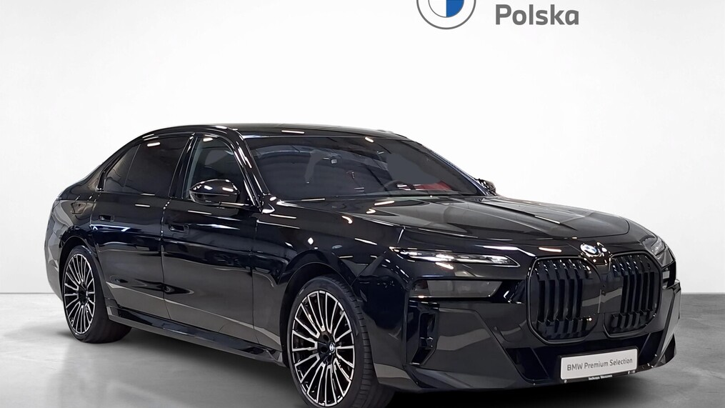 BMW Serii 7, 740