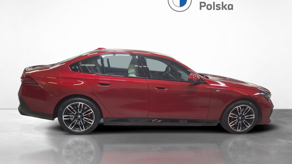 BMW Serii 5, 550