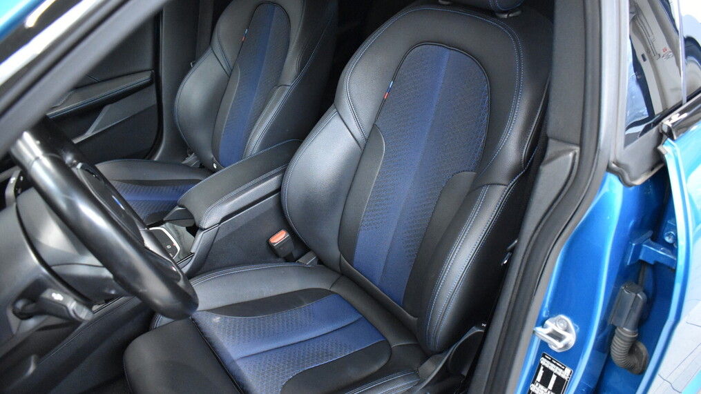 BMW Serii 2, 218