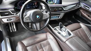 BMW Serii 7, 730