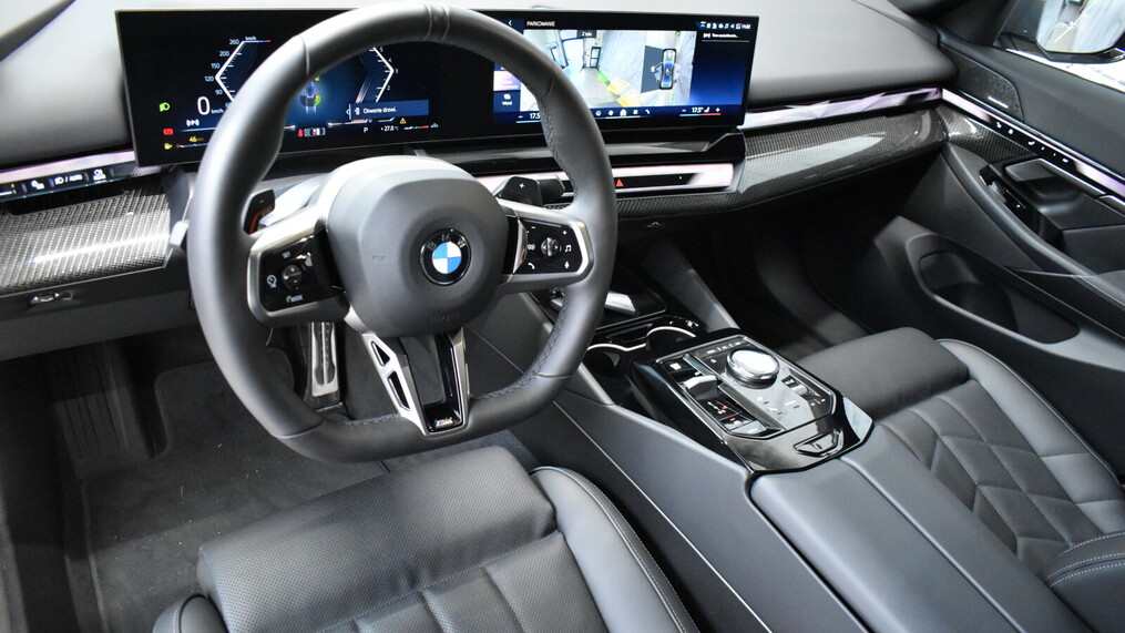 BMW Serii 5, 520