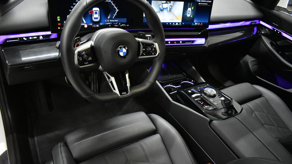 BMW Serii 5, 520