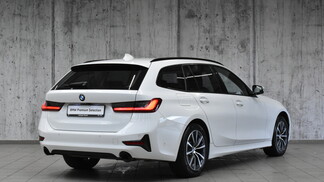 BMW Serii 3, 330