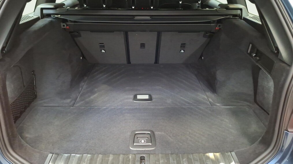 BMW Serii 3, 330