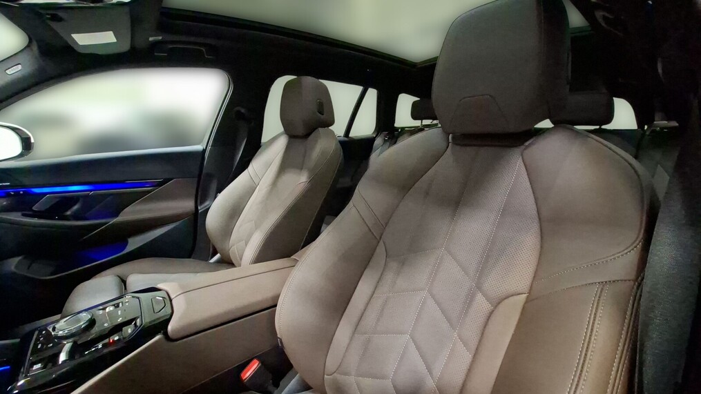 BMW Serii 5, 520