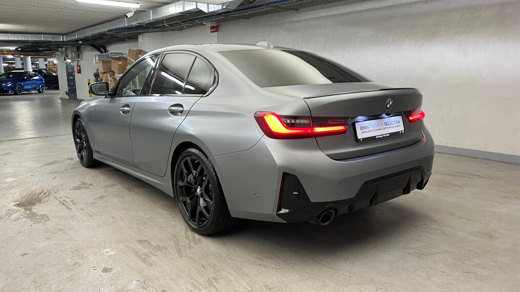 BMW Serii 3, 320