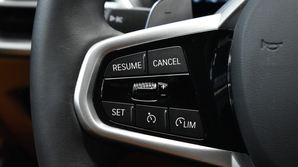 BMW Serii 3, 320