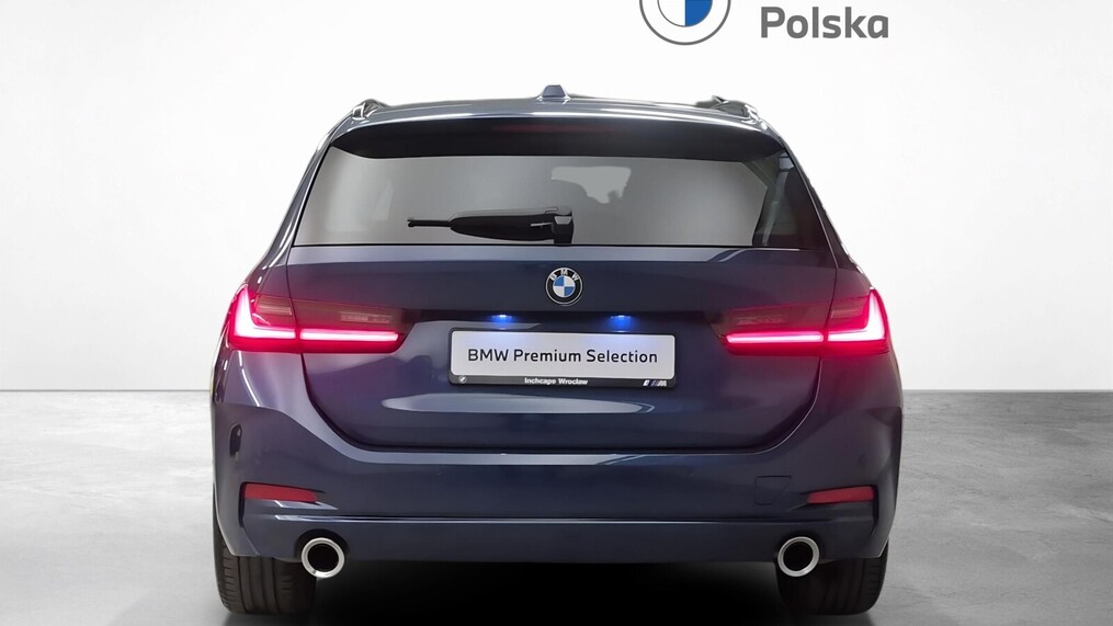 BMW Serii 3, 320