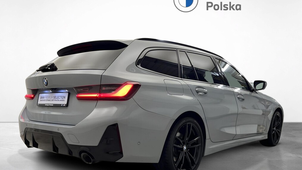 BMW Serii 3, 320