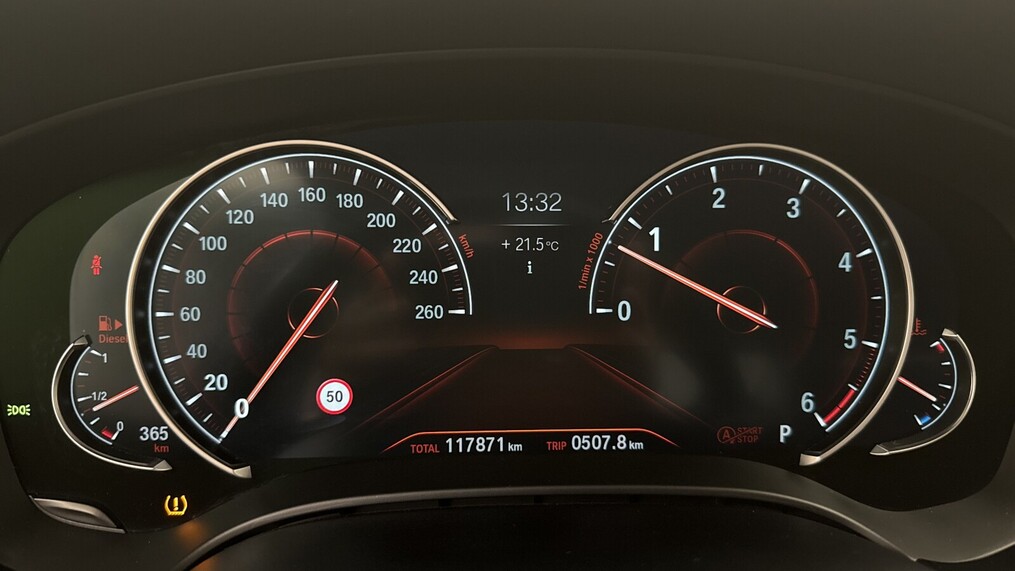 BMW Serii 5, 530
