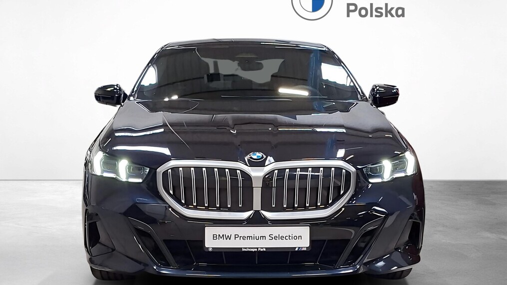 BMW Serii 5, 520