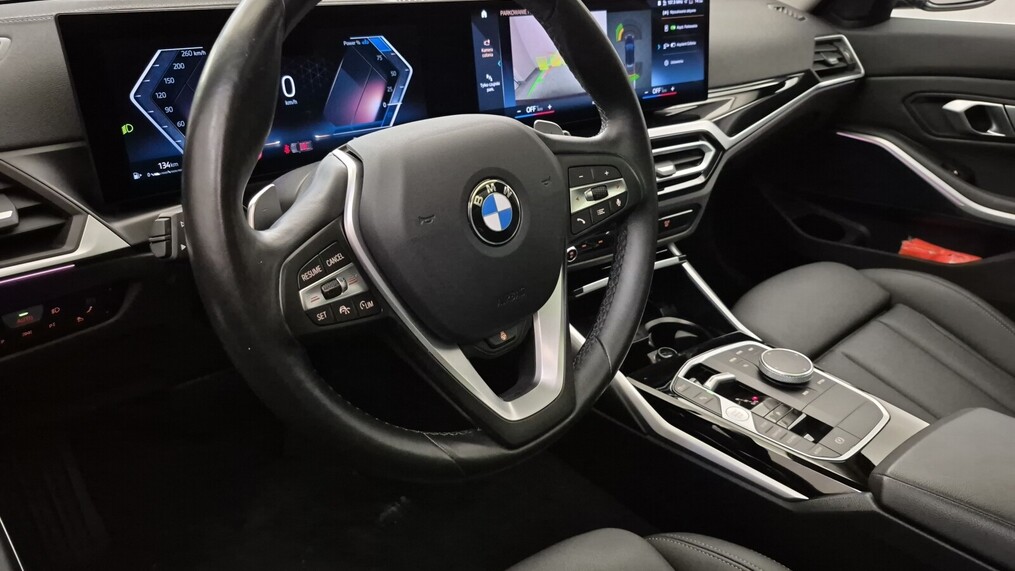 BMW Serii 3, 320