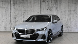 BMW Serii 5, 520