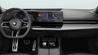 BMW Serii 5, 520