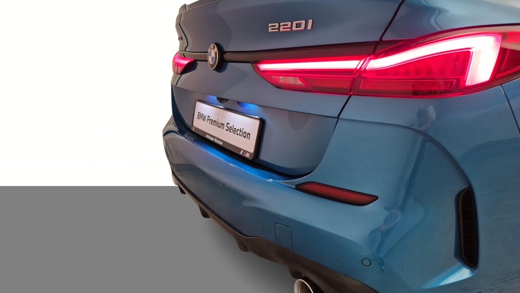 BMW Serii 2, 220