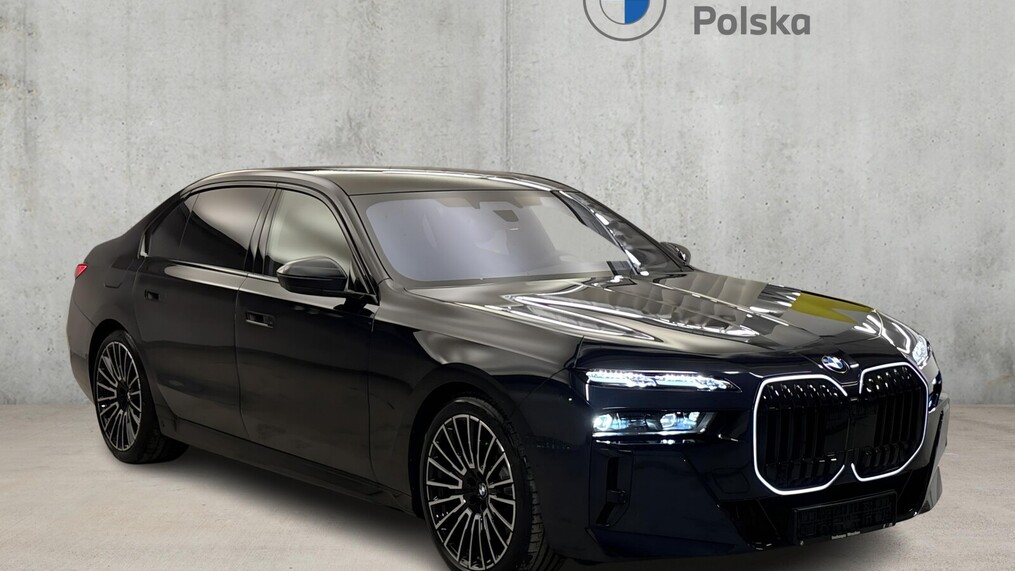 BMW Serii 7, 740
