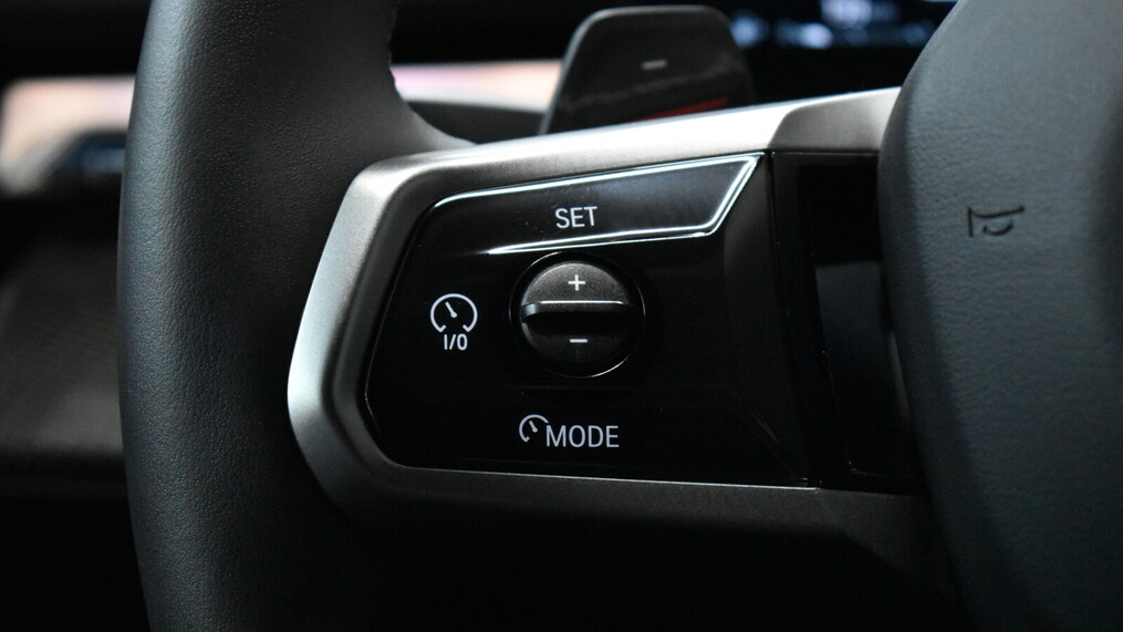 BMW Serii 5, 520