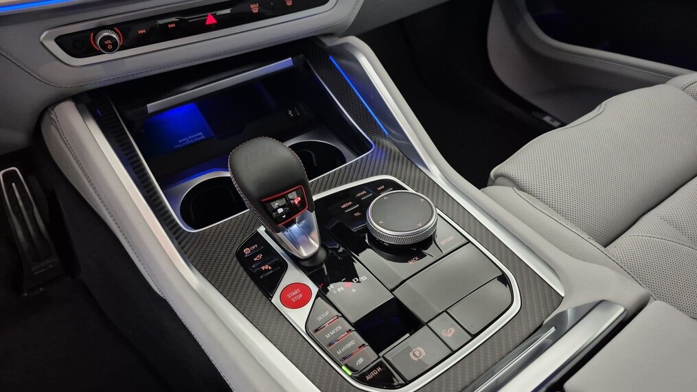 BMW XM